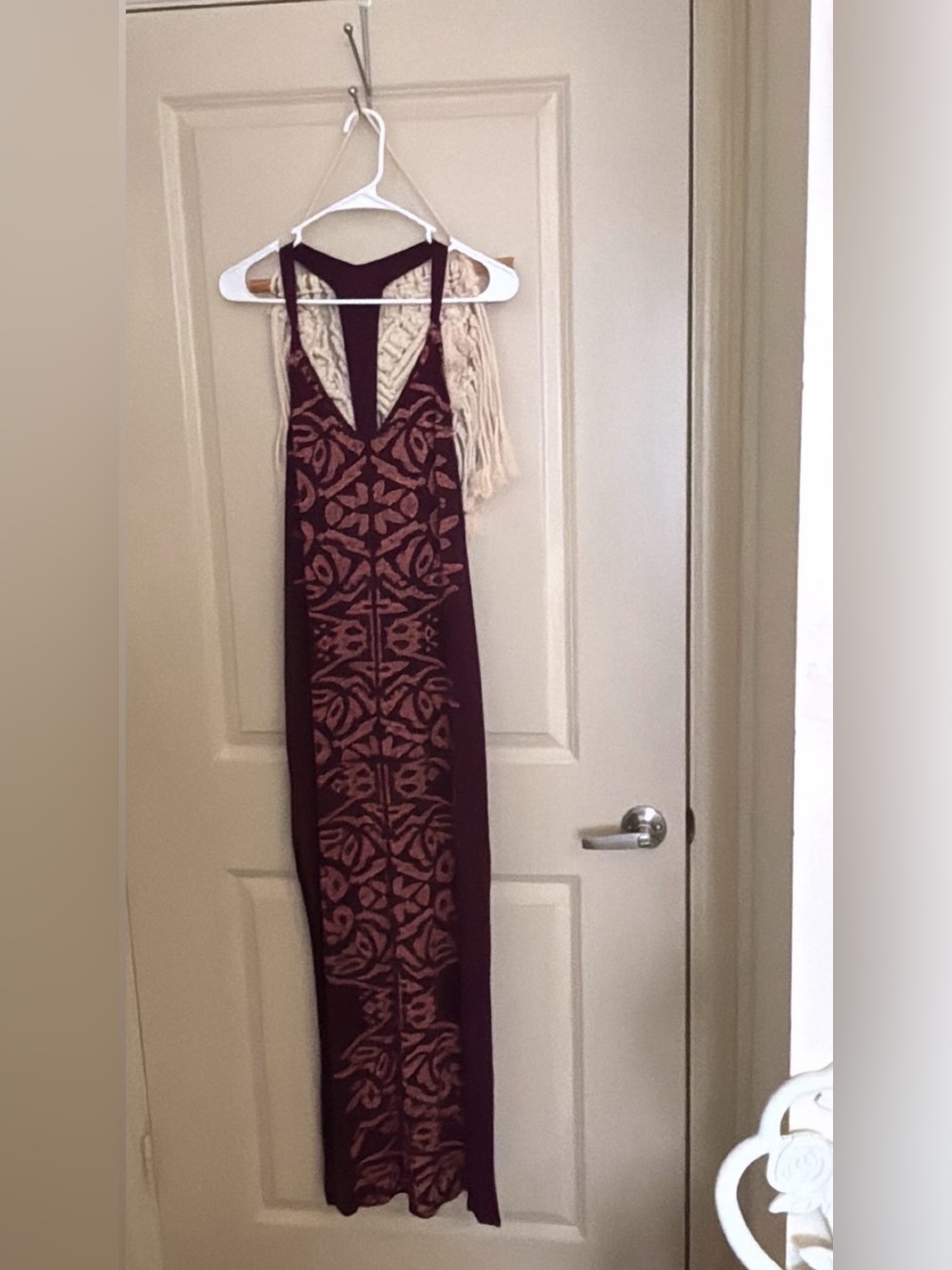 Sleeveless Burgundy Patterned Maxi Dress